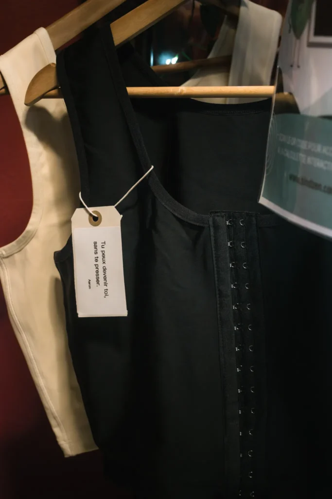 Soirée caritative Joyxl trans binder suspendu